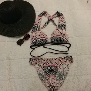 Venus size 8 bottom D top